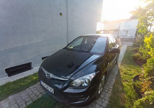 ozorków Hyundai I30 cena 15500 przebieg: 235000, rok produkcji 2010 z Ozorków